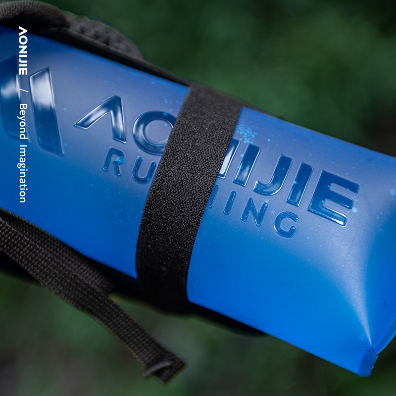 AONIJIE A7108 Sports Handheld Hydration Water Bottle Bag Marathon Running Water Bag Outdoor Black Wrist Storage Soft Flask Pouch